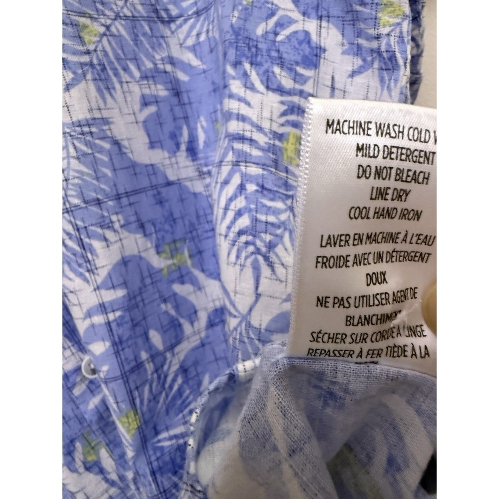 Robert Graham Spencer Floral Tropical Leaf Blue
White Shirt Men's Size M - Picture 7 of 7